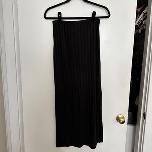 Reformation Ribbed Black midi skirt with side slit